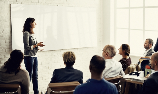 Participação em cursos pela empresa gera hora extra!